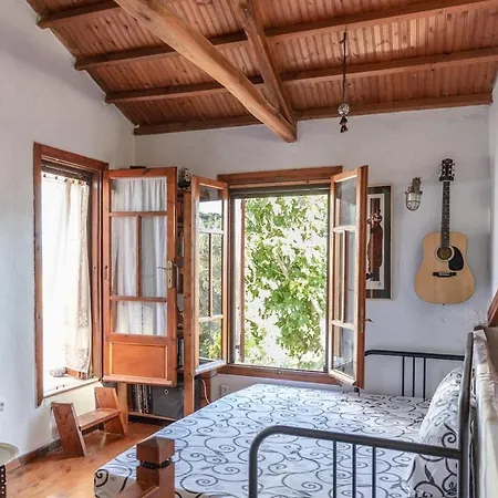 Hilltop Private Gem With Big Garden, Views And Pool Skopelos Town