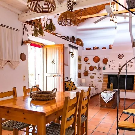 Hilltop Private Gem With Big Garden, Views And Pool * Skopelos Town
